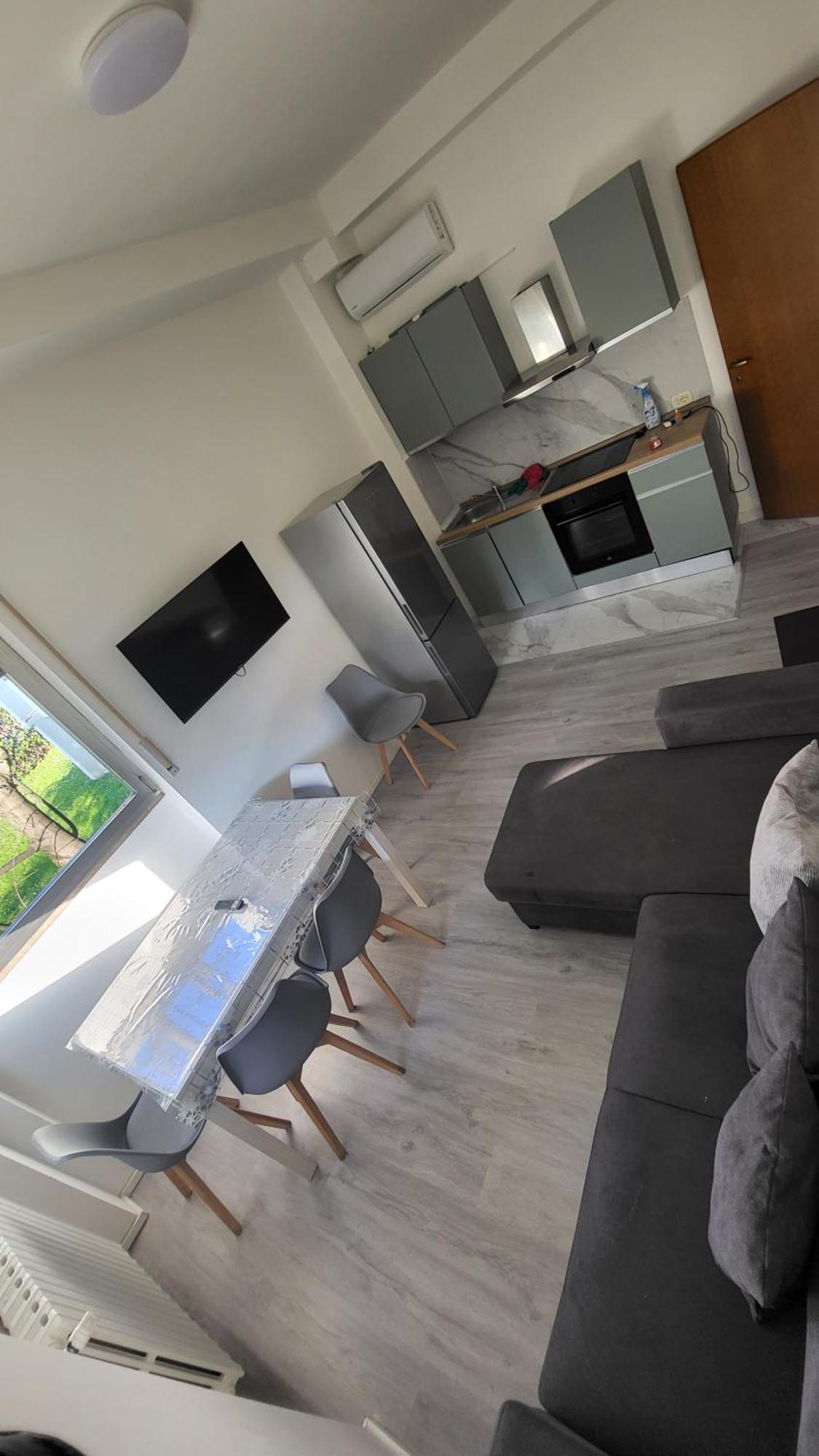 Toma Apartment Trilocale Moderno Per Max 6 Persone Milan Luaran gambar