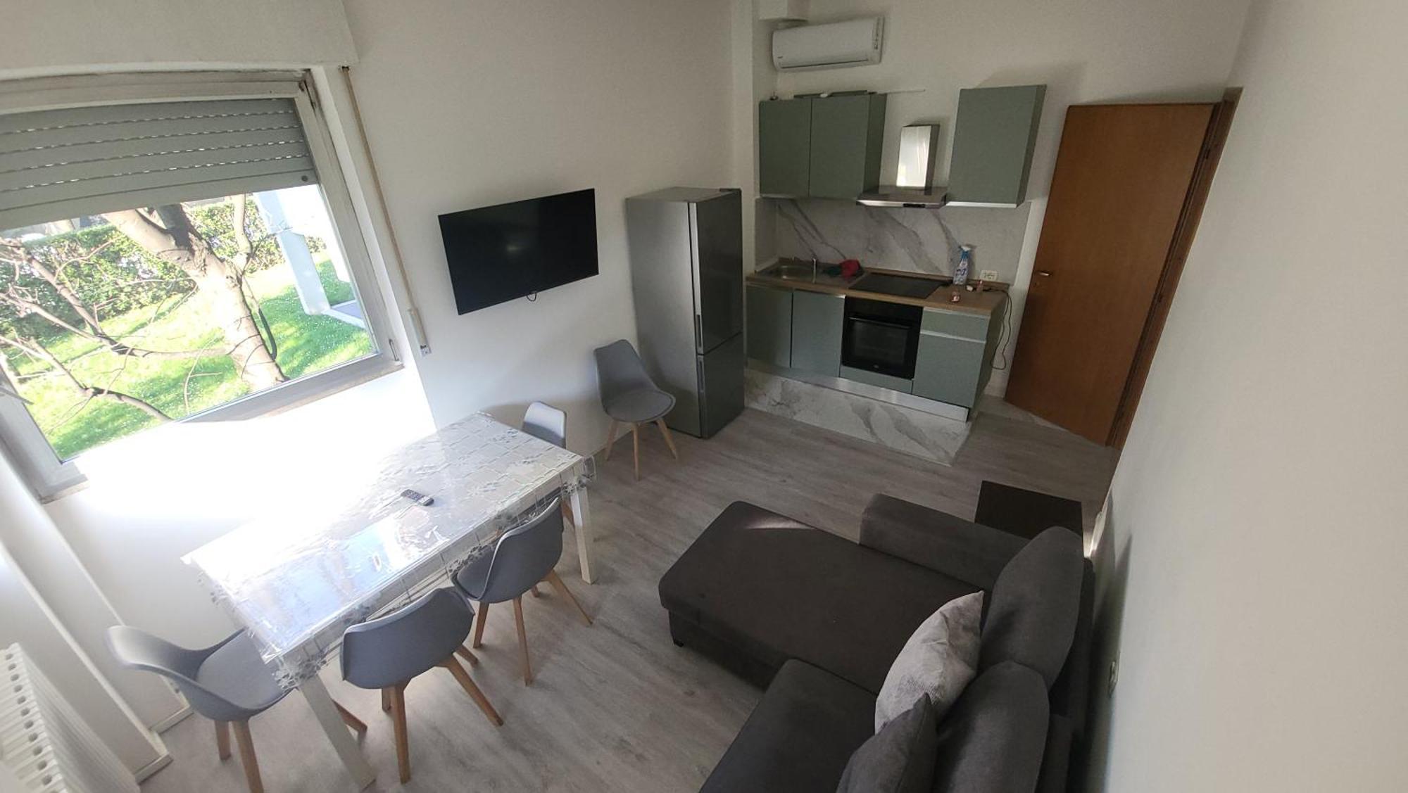 Toma Apartment Trilocale Moderno Per Max 6 Persone Milan Luaran gambar