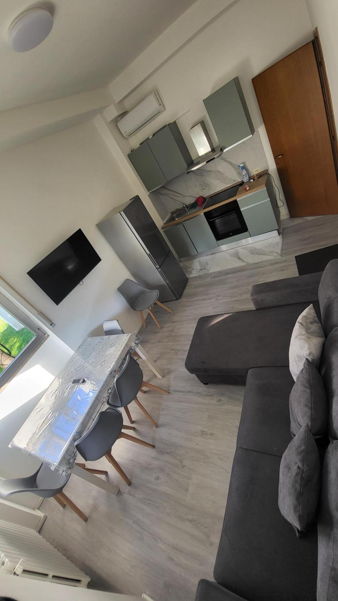 Toma Apartment Trilocale Moderno Per Max 6 Persone Milan Luaran gambar