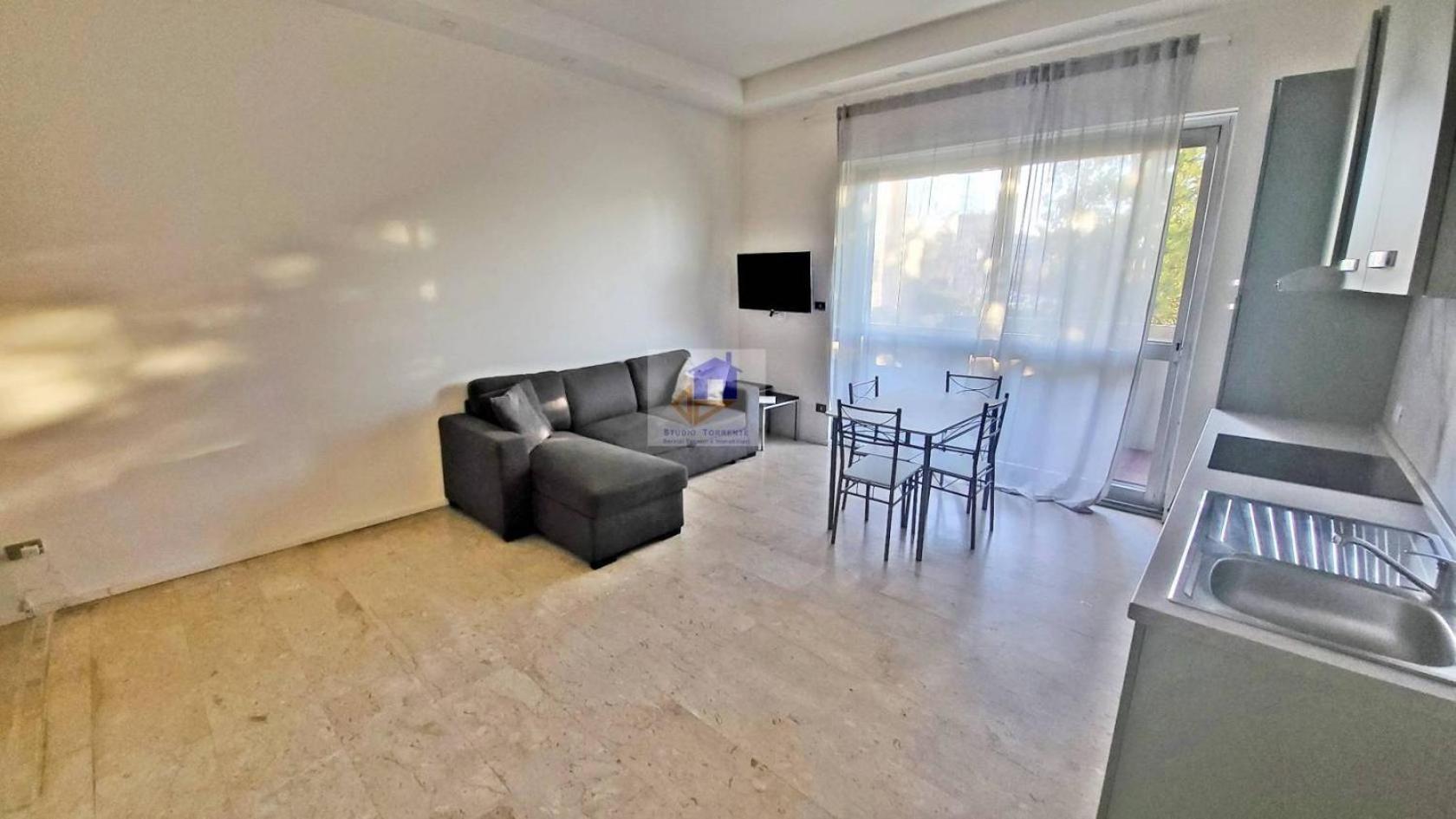 Toma Apartment Trilocale Moderno Per Max 6 Persone Milan Luaran gambar