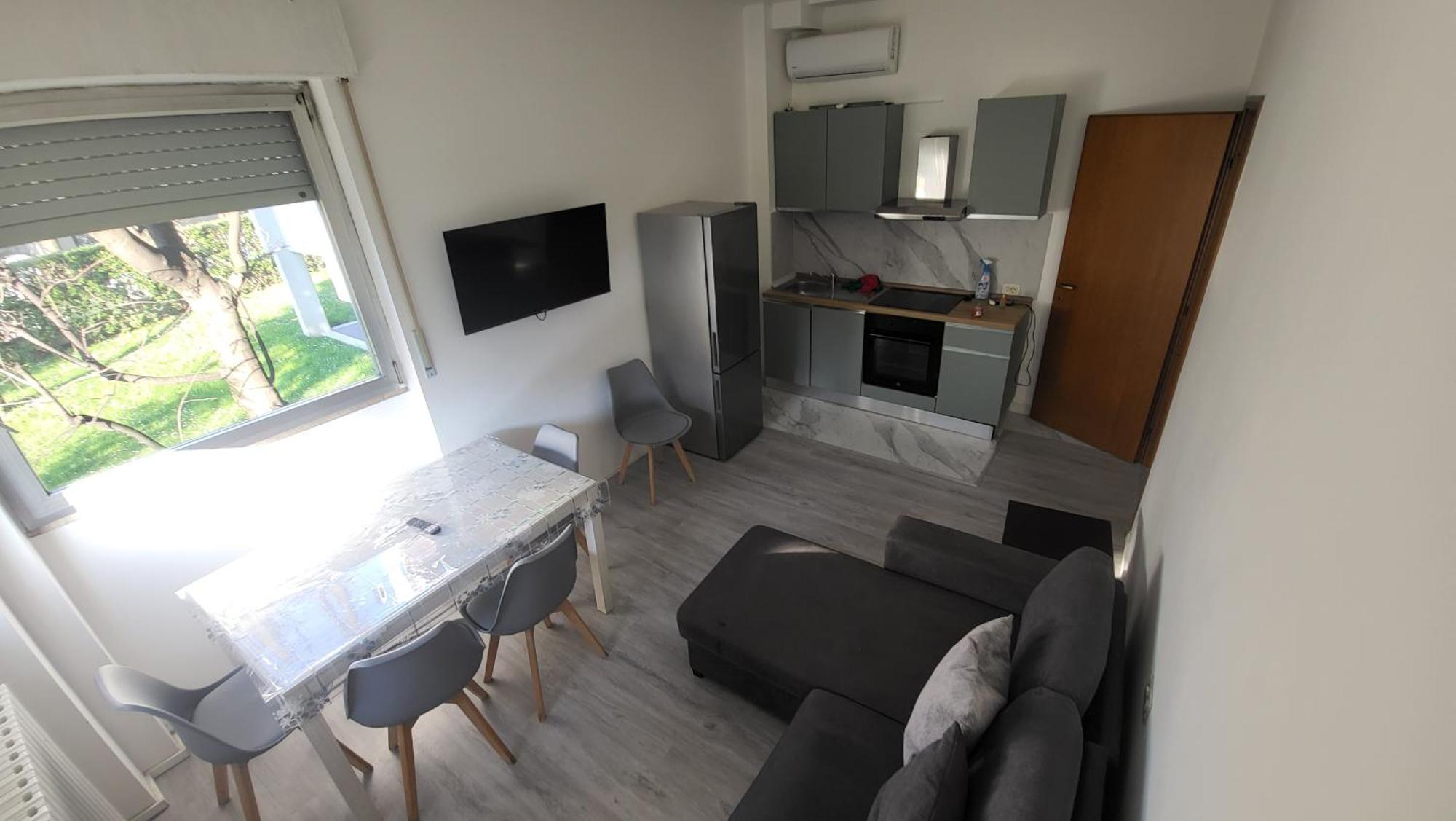 Toma Apartment Trilocale Moderno Per Max 6 Persone Milan Luaran gambar