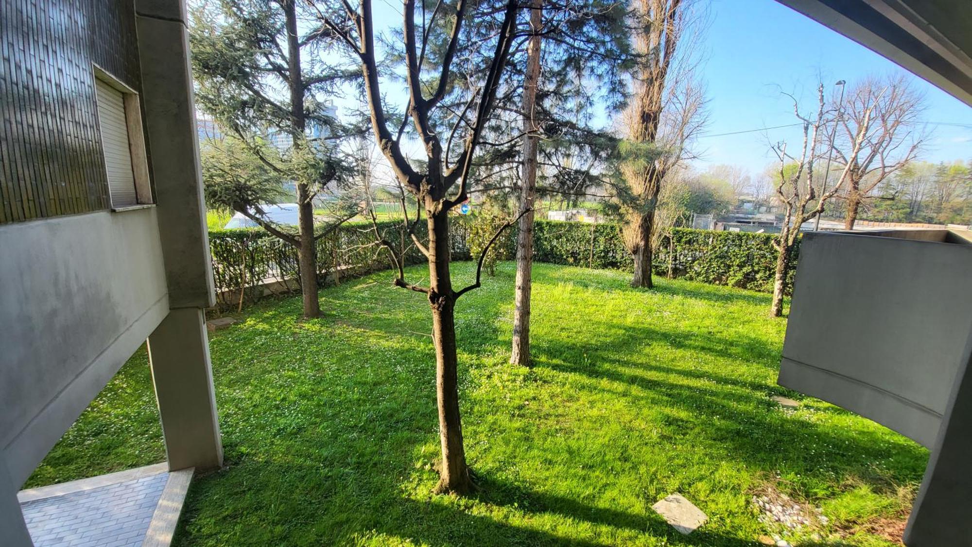 Toma Apartment Trilocale Moderno Per Max 6 Persone Milan Luaran gambar