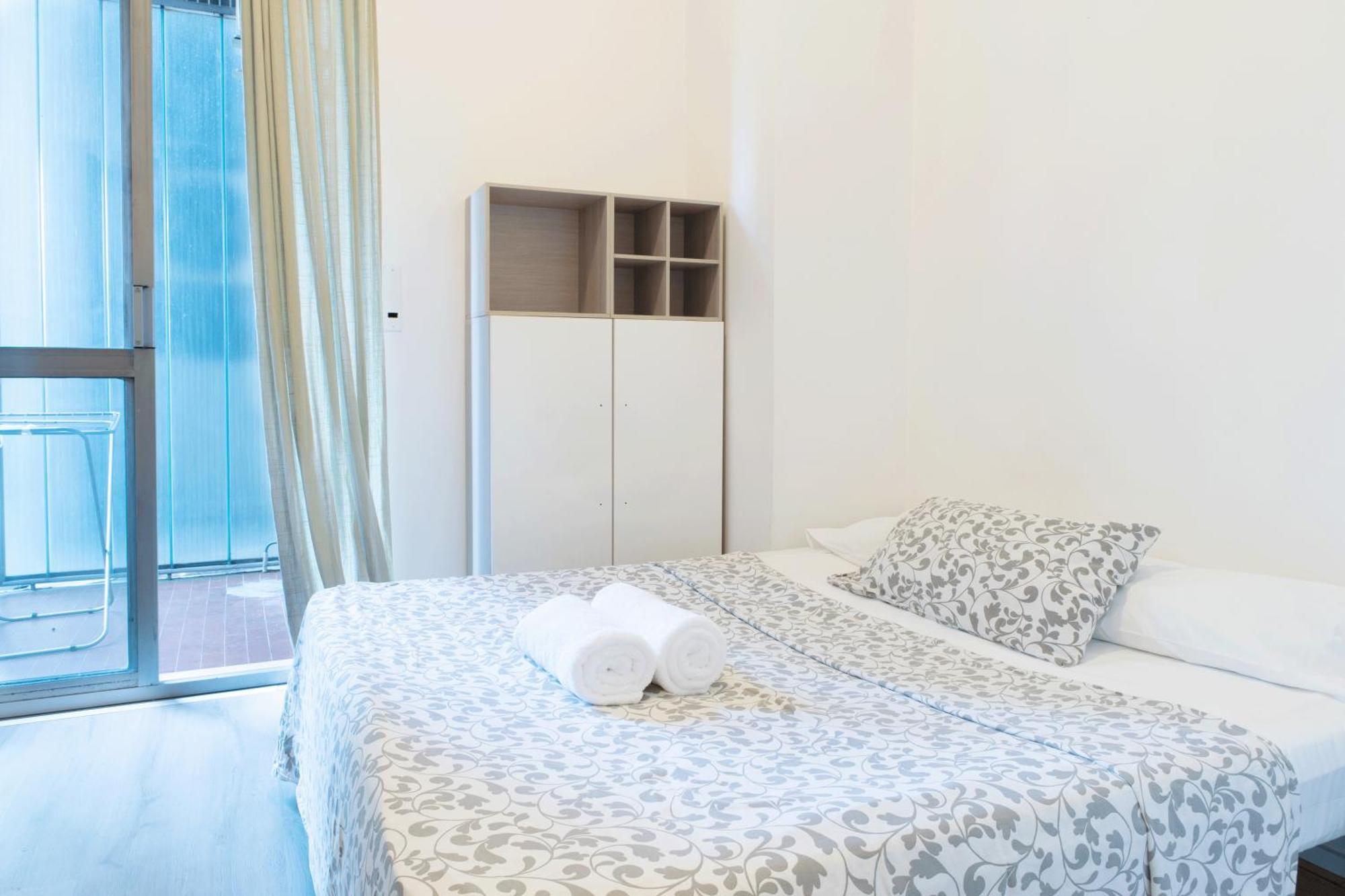 Toma Apartment Trilocale Moderno Per Max 6 Persone Milan Luaran gambar