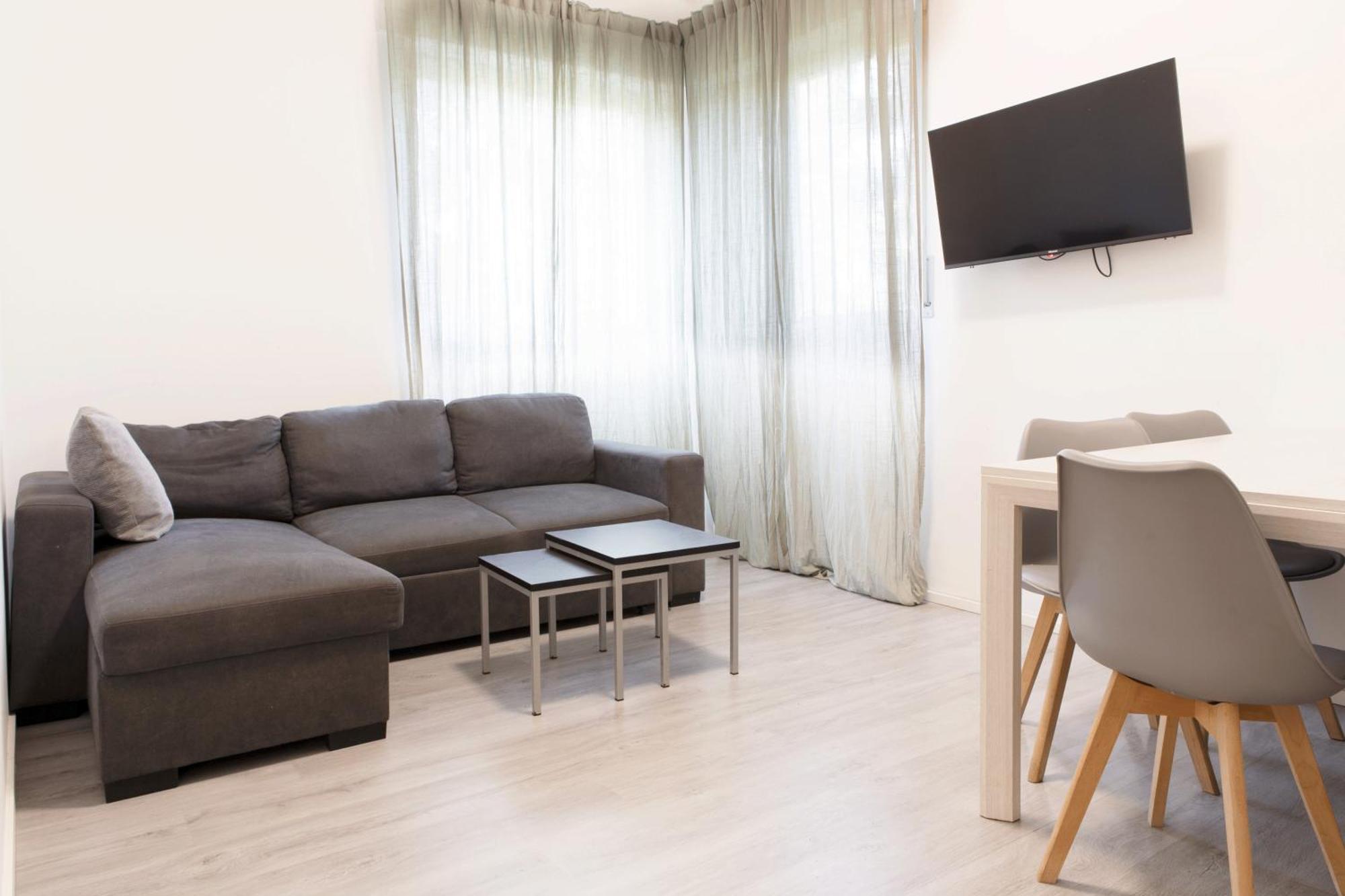Toma Apartment Trilocale Moderno Per Max 6 Persone Milan Luaran gambar