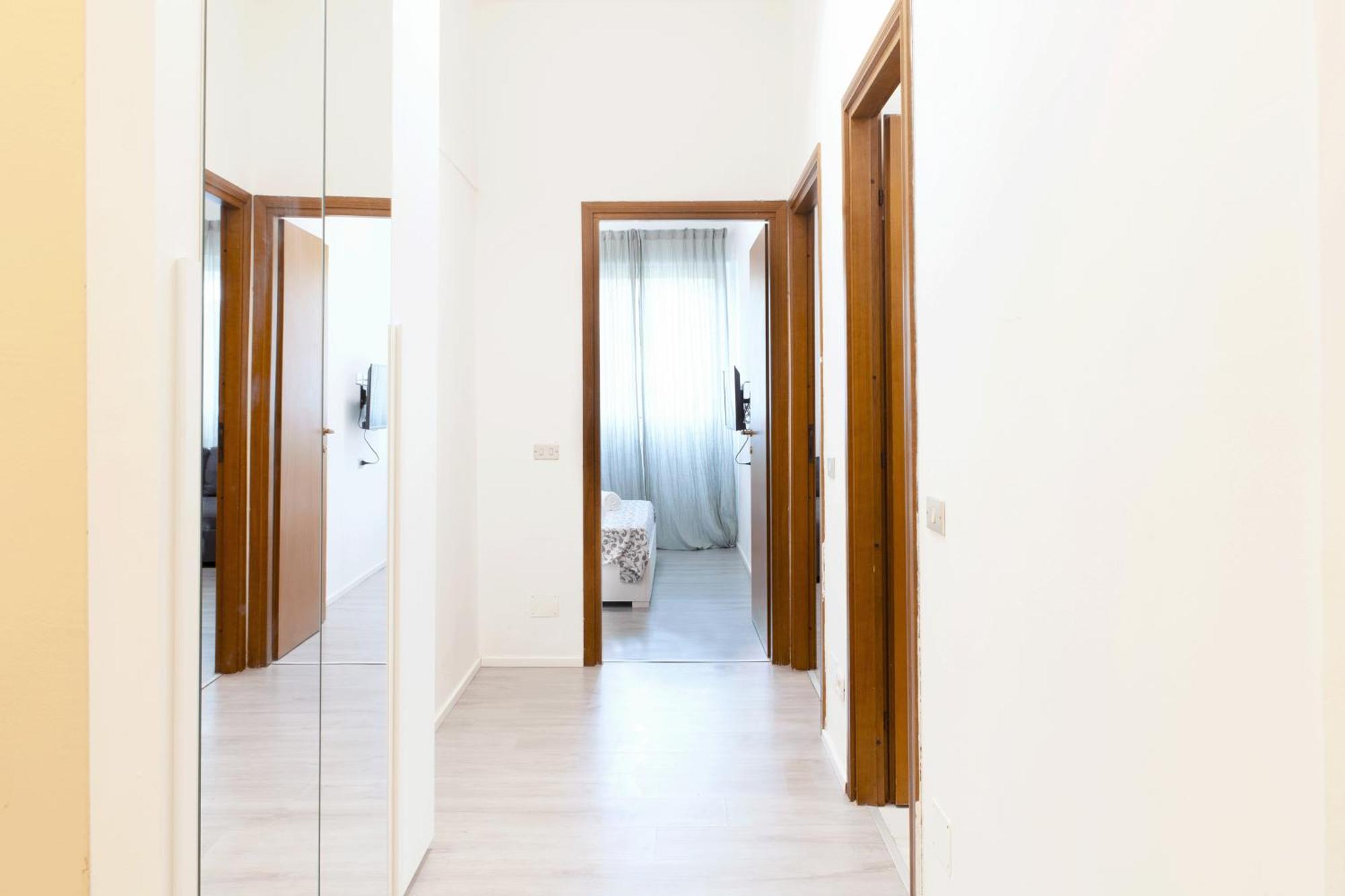 Toma Apartment Trilocale Moderno Per Max 6 Persone Milan Luaran gambar